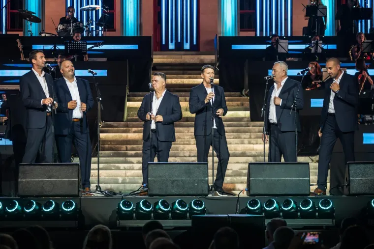 Glazba, glamur i poznata lica: Ovako je izgledala zavr&scaron;na večer Melodija Jadrana
