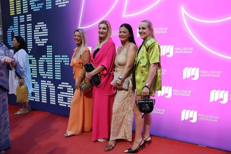 Glazba, glamur i poznata lica: Ovako je izgledala zavr&scaron;na večer Melodija Jadrana