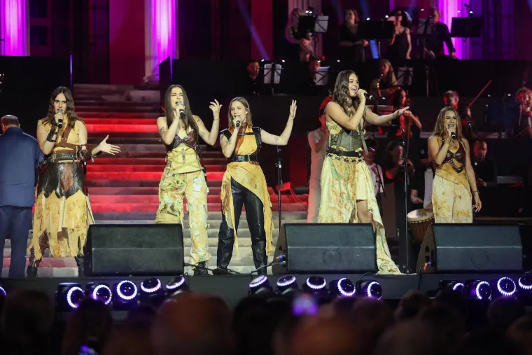 Glazba, glamur i poznata lica: Ovako je izgledala zavr&scaron;na večer Melodija Jadrana