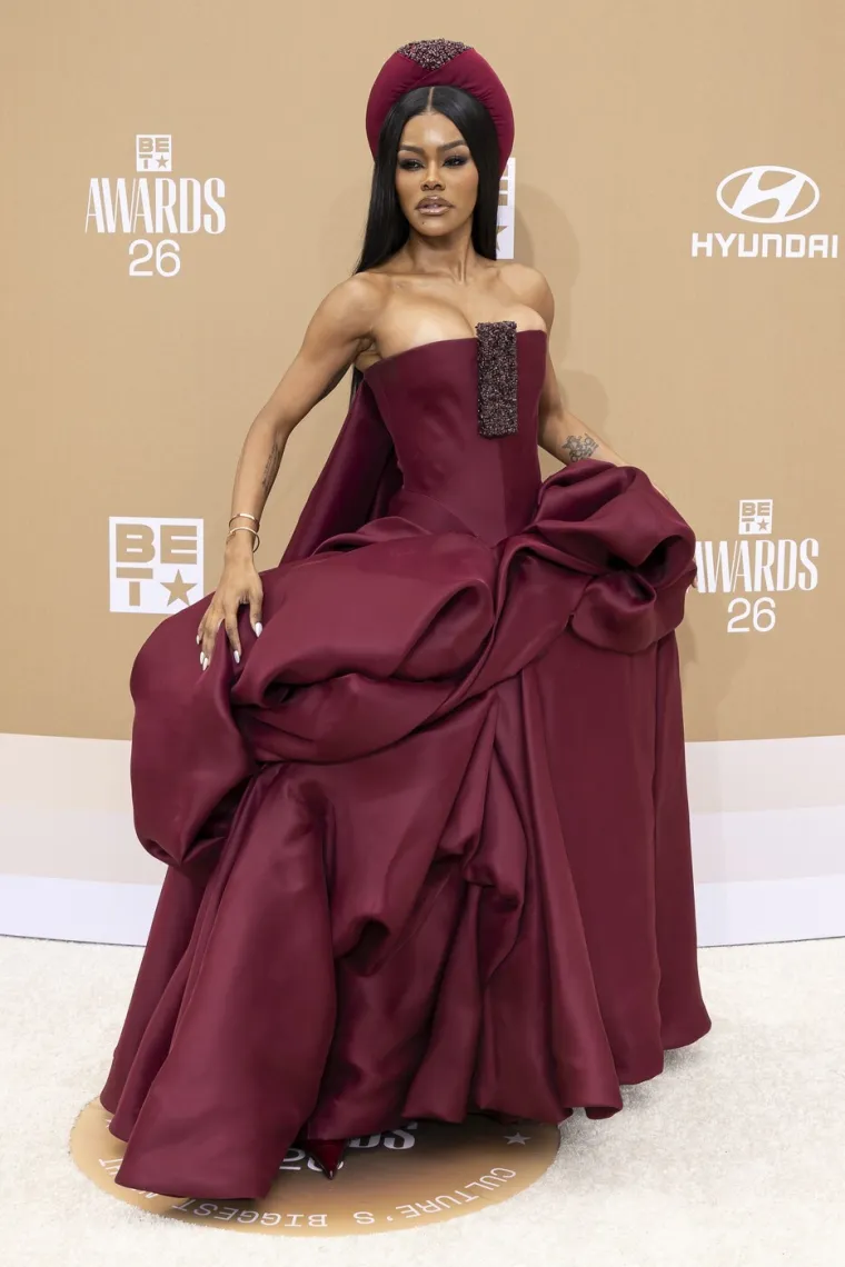 Sve su oči bile uprte u njih: O ovim se outfitima s BET Awardsa najvi&scaron;e priča