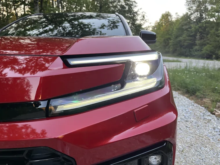 Vozili smo SUV koji bri&scaron;e granice: Obiteljski automobil ili moćna sportska zvijer?