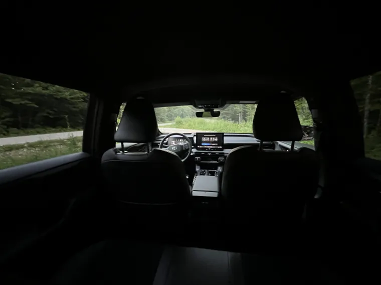 Vozili smo SUV koji bri&scaron;e granice: Obiteljski automobil ili moćna sportska zvijer?