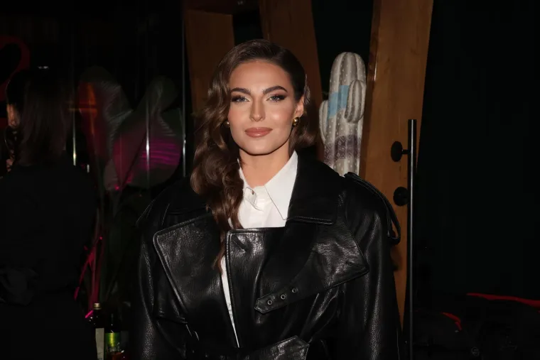 Regija bruji o djevojci s kojom se Jozinović navodno ljubi na izbrisanom videu: Evo tko je ona
