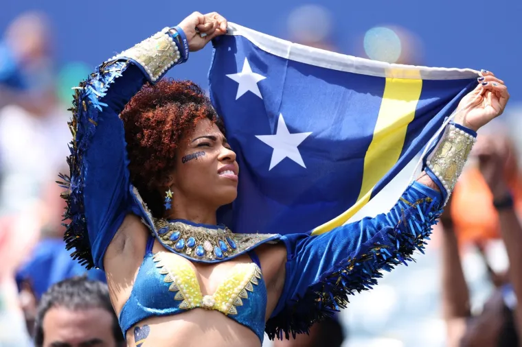 Paragvajske navijačice u centru pažnje na tribinama u Bostonu: Nijemci 'izgubili fokus'