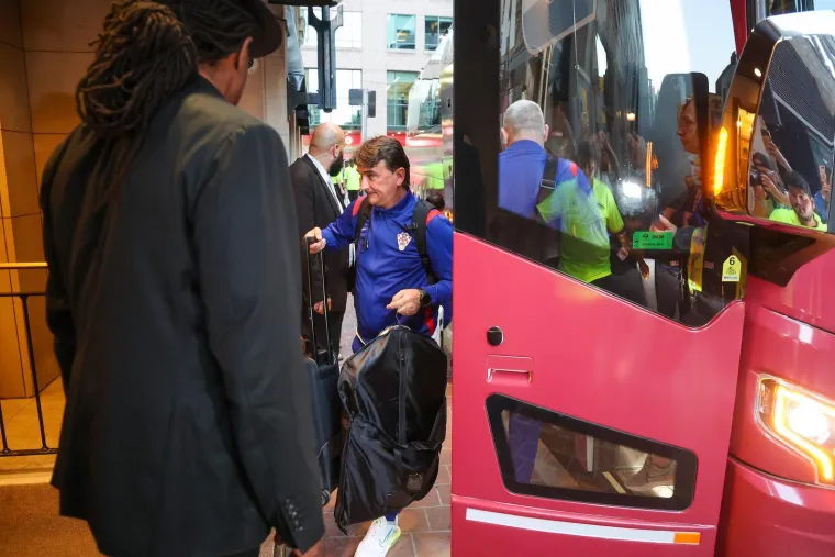 Vatreni stigli u Toronto i odmah ukrali pažnju navijača ovim elegantnim izdanjem