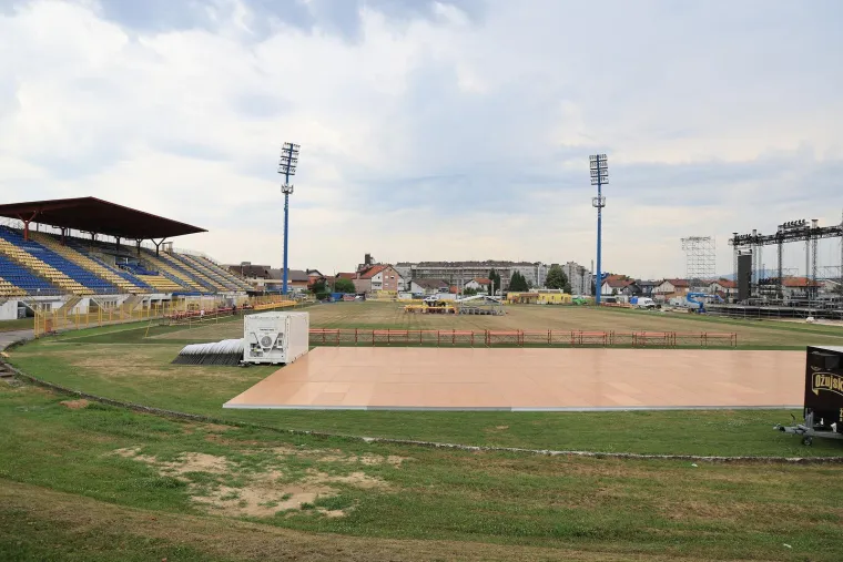 Evo kako teku pripreme za veliki Thompsonov spektakl u Zapre&scaron;iću