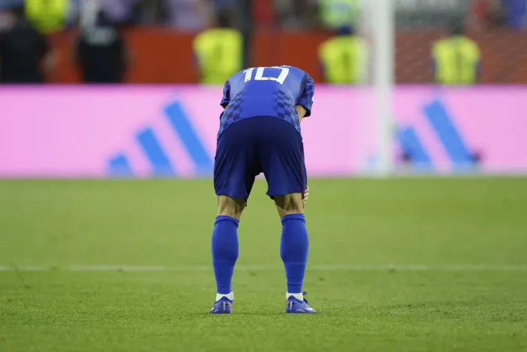 Utučeni Modrić i Vatreni: Luki nakon bolnog poraza pri&scaron;ao i Ronaldo! Ovo niste vidjeli na TV-u