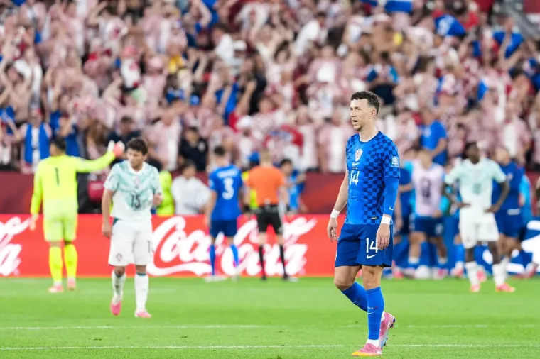 Utučeni Modrić i Vatreni: Luki nakon bolnog poraza pri&scaron;ao i Ronaldo! Ovo niste vidjeli na TV-u