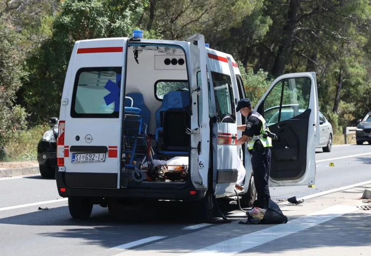 Frontalni sudar Mercedesa i sanitetskog vozila: Objavljeni detalji nesreće
