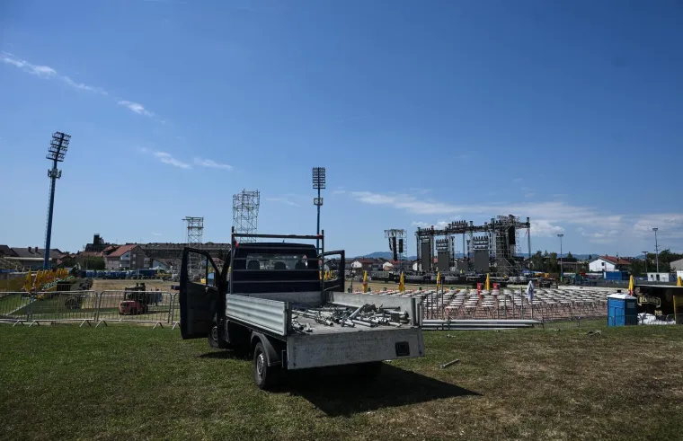 Odbrojava se do velikog Thompsonovog koncerta: Ovako danas izgleda pozornica u Zapre&scaron;iću