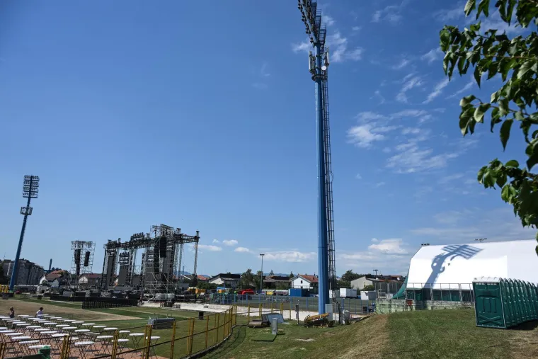Odbrojava se do velikog Thompsonovog koncerta: Ovako danas izgleda pozornica u Zapre&scaron;iću