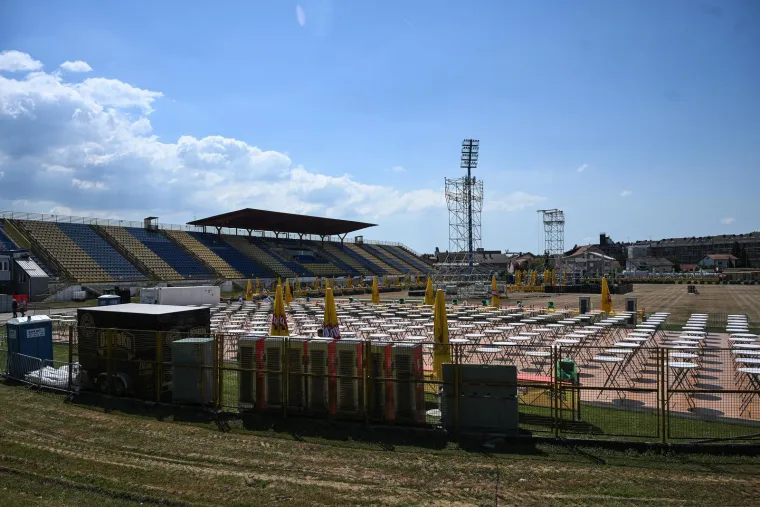Odbrojava se do velikog Thompsonovog koncerta: Ovako danas izgleda pozornica u Zapre&scaron;iću