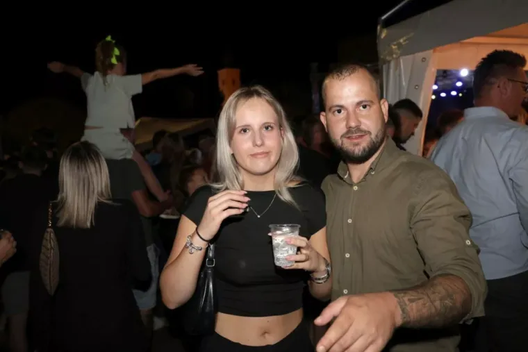 Jelena Rozga održala koncert za pamćenje, publika u potpunom transu plesala do kasnih sati