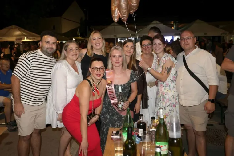 Jelena Rozga održala koncert za pamćenje, publika u potpunom transu plesala do kasnih sati