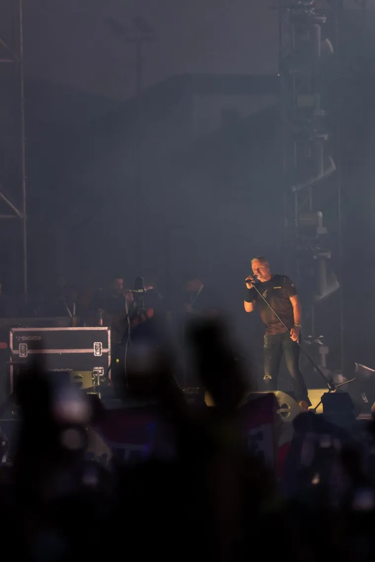 Thompson zapalio Zapre&scaron;ić: Koncert otvorio spektakularnim vatrometom