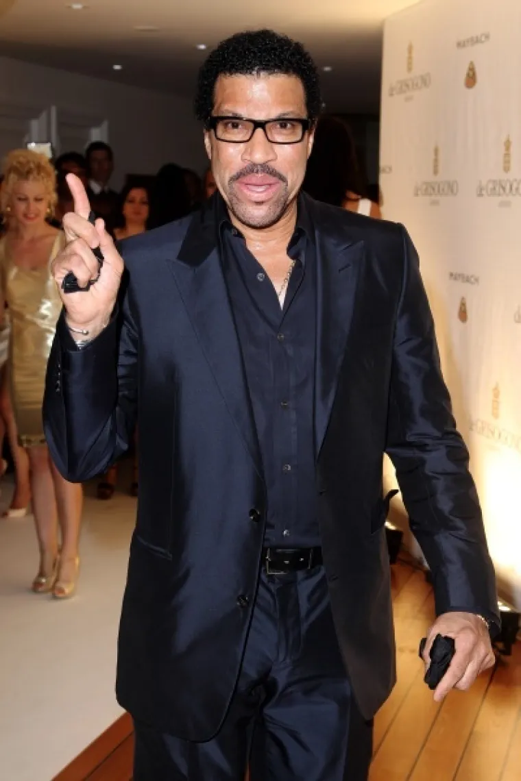 Da, to je Lionel Richie, vi&scaron;e ne liči na sebe: 'Bojim se da me možda Bog ne bi prepoznao'