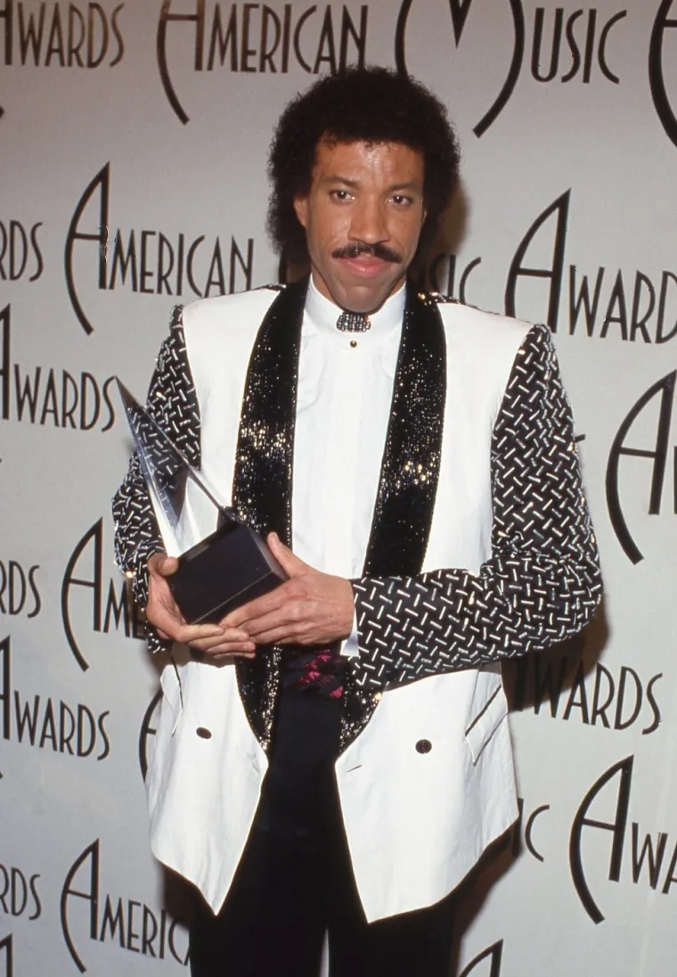 Da, to je Lionel Richie, vi&scaron;e ne liči na sebe: 'Bojim se da me možda Bog ne bi prepoznao'
