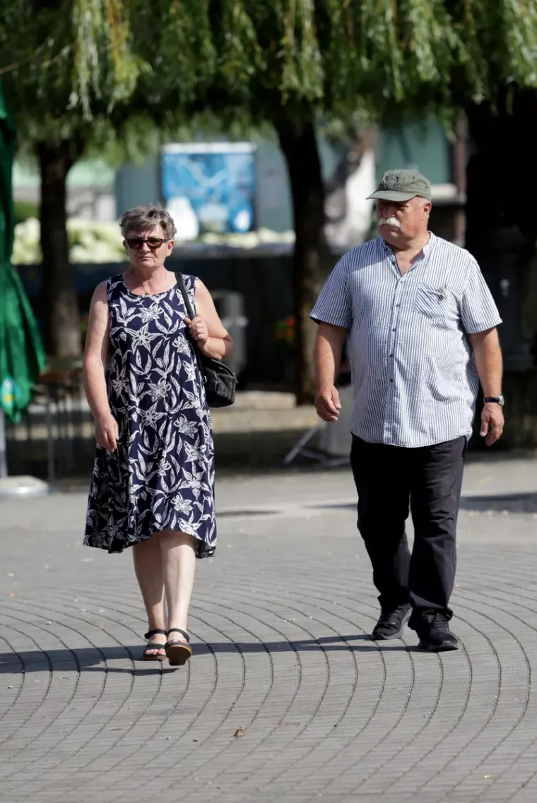 Svi su gledali u noge nasmijane plavu&scaron;e: Kad vidite fotografiju, bit će vam jasno i za&scaron;to