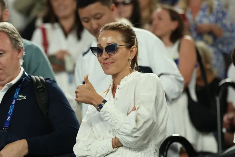 Nije joj potreban luksuz da zablista: Jelena Đoković plijeni pažnju gdje god se pojavi