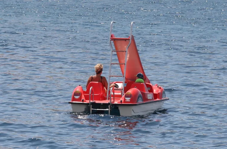 Ova je plaža pravi hit! Gosti se skupili i nastao je pravi mravinjak, sve vrvi od kupača