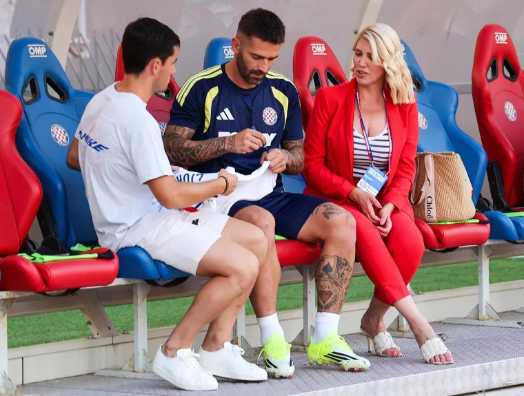 Pogledajte &scaron;to je Livaja radio na klupi dok je Hajduk igrao protiv Žiline