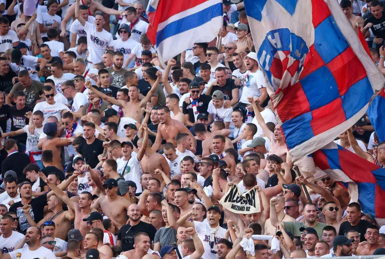 Pogledajte &scaron;to je Livaja radio na klupi dok je Hajduk igrao protiv Žiline