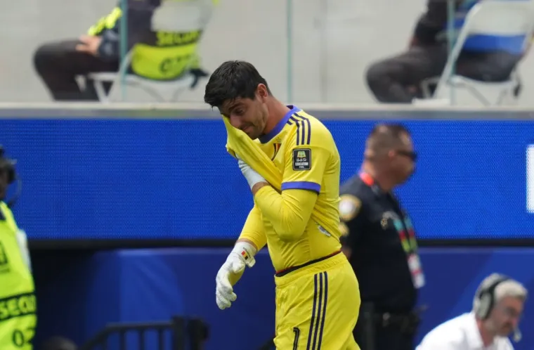 Courtois se ozlijedio i u suzama napustio teren: Emotivni opro&scaron;taj od Mundijala slomio Belgiju