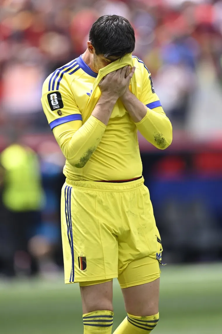 Courtois se ozlijedio i u suzama napustio teren: Emotivni opro&scaron;taj od Mundijala slomio Belgiju