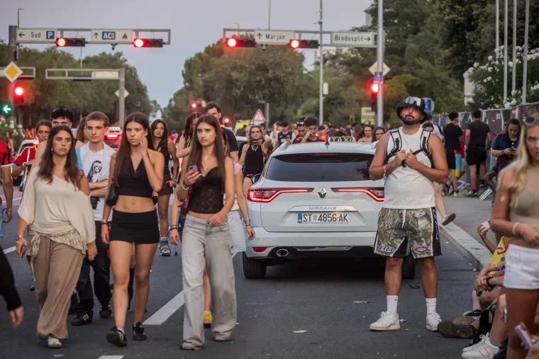 Jutro nakon Ultre: More posjetitelja preplavilo Split nakon spektakularne prve večeri festivala