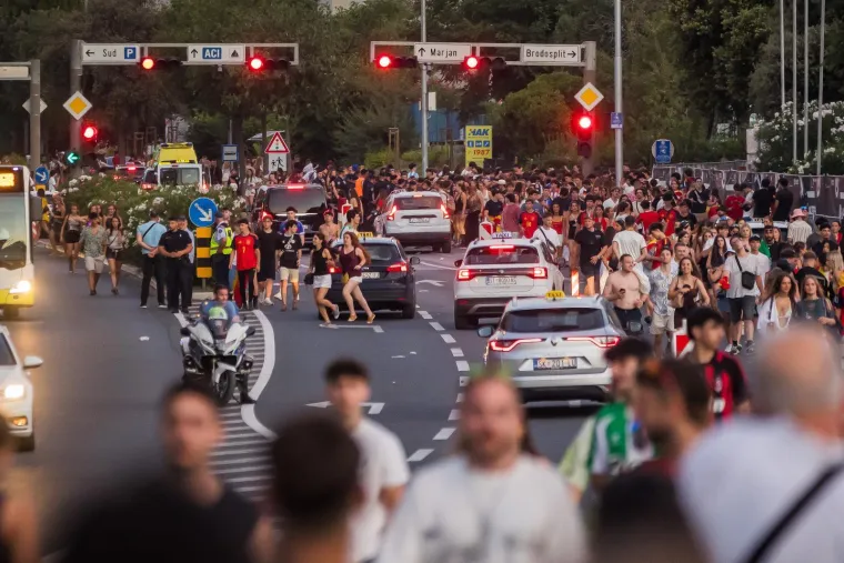 Jutro nakon Ultre: More posjetitelja preplavilo Split nakon spektakularne prve večeri festivala