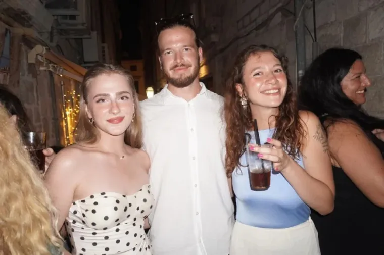Vatromet, Goran Karan i prepune ulice: Dubrovnik spektakularno otvorio Igre