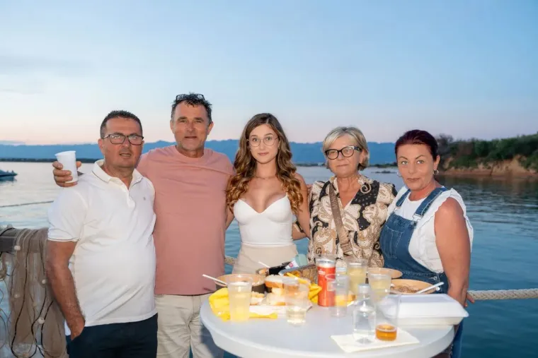 Klapa Intrade i vatromet odu&scaron;evili Privlaku: Ovako su odali počast sabunjarima i ribarima
