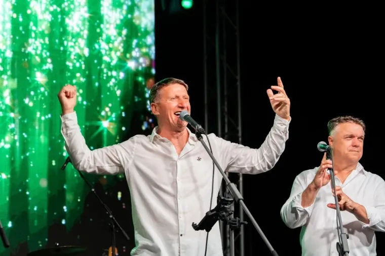 Klapa Intrade i vatromet odu&scaron;evili Privlaku: Ovako su odali počast sabunjarima i ribarima