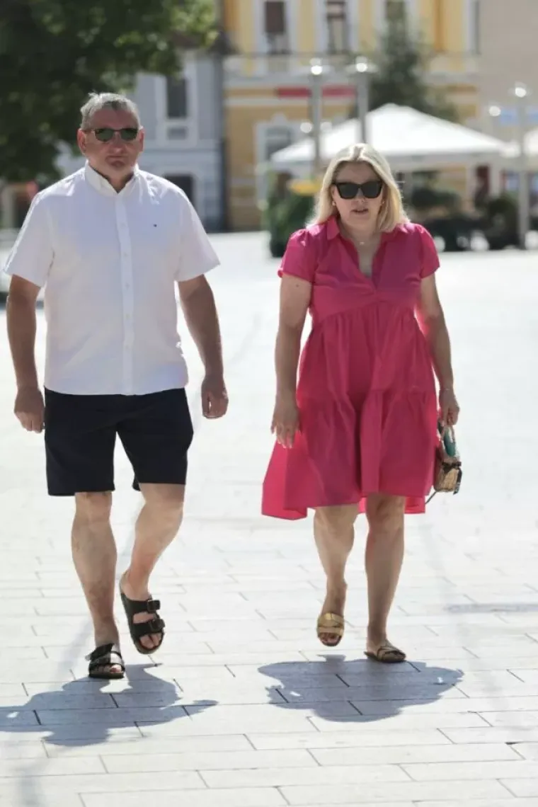 Ljetni đir gradom: Atraktivne prijateljice osvojile čakovečku &scaron;picu