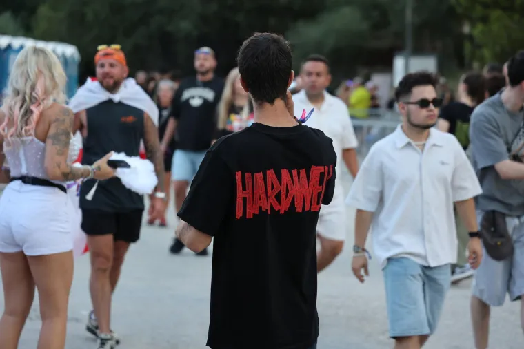 Modni spektakl, svjetski DJ-i i tisuće rasplesanih partijanera: Ovako izgleda druga večer Ultre
