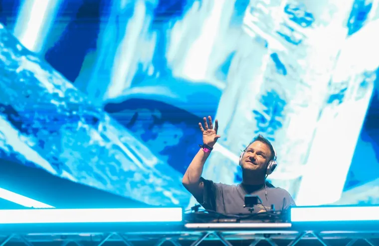 Modni spektakl, svjetski DJ-i i tisuće rasplesanih partijanera: Ovako izgleda druga večer Ultre