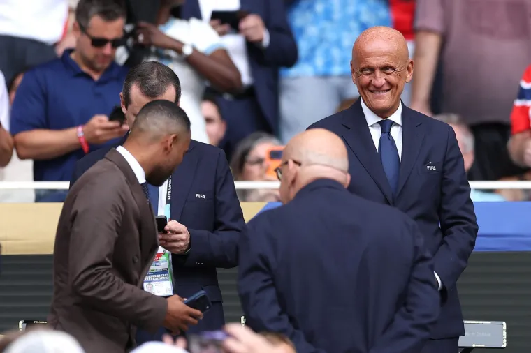 Na utakmici Beckham, pravi Ronaldo, a Ivana Knoll plijenila pažnju...: Evo &scaron;to je sve radila