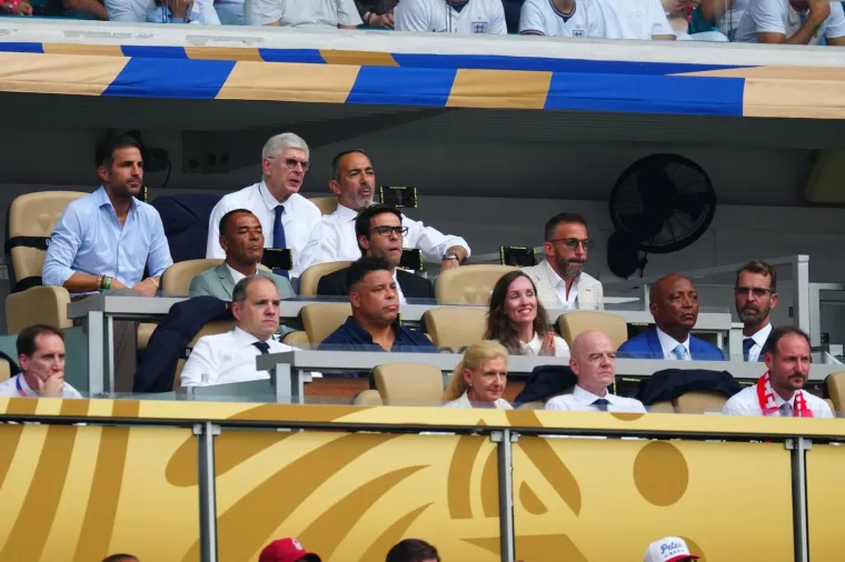 Na utakmici Beckham, pravi Ronaldo, a Ivana Knoll plijenila pažnju...: Evo &scaron;to je sve radila