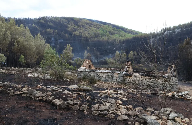 Fotografije otkrivaju razmjere katastrofe: Crnilo, pepeo i spaljena priroda dokle pogled seže