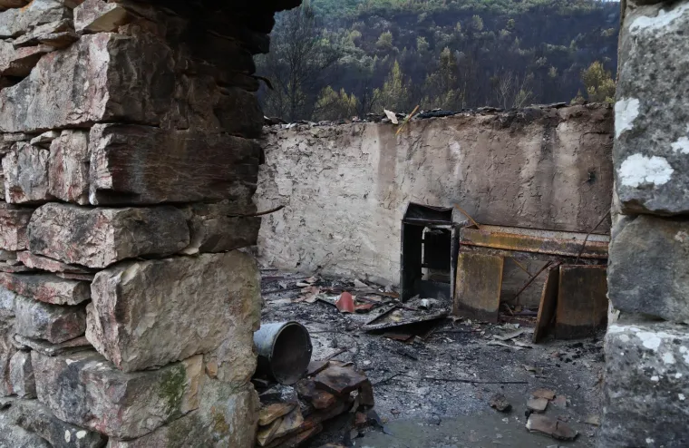 Fotografije otkrivaju razmjere katastrofe: Crnilo, pepeo i spaljena priroda dokle pogled seže