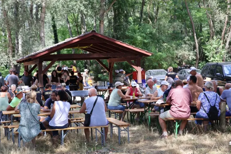 Vrući ljetni dan uz Dravu: Pogledajte 'Big Jump' u Svetoj Mariji koji je odu&scaron;evio mnoge