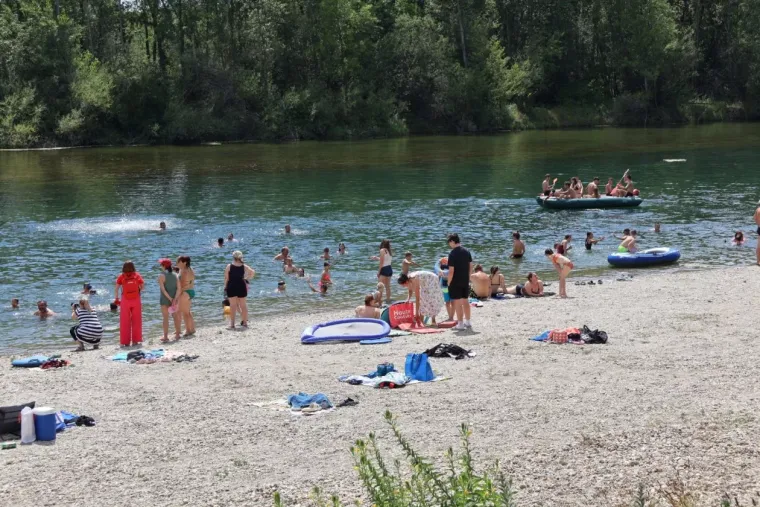 Vrući ljetni dan uz Dravu: Pogledajte 'Big Jump' u Svetoj Mariji koji je odu&scaron;evio mnoge