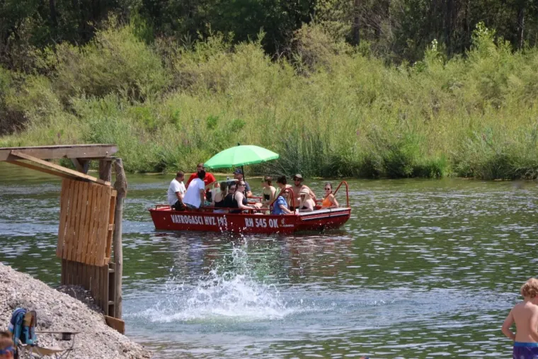 Vrući ljetni dan uz Dravu: Pogledajte 'Big Jump' u Svetoj Mariji koji je odu&scaron;evio mnoge