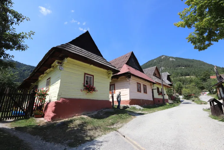Selo sa 14 stanovnika izgleda kao iz bajke: Mje&scaron;tani ga uspoređuju sa životom u kanalizaciji