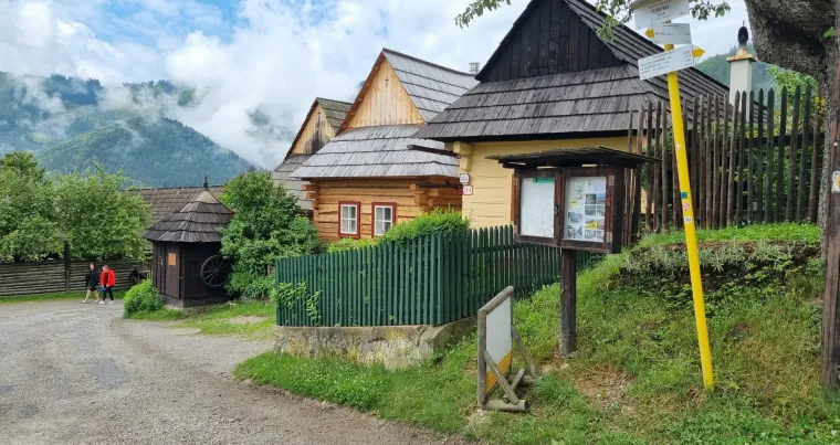 Selo sa 14 stanovnika izgleda kao iz bajke: Mje&scaron;tani ga uspoređuju sa životom u kanalizaciji