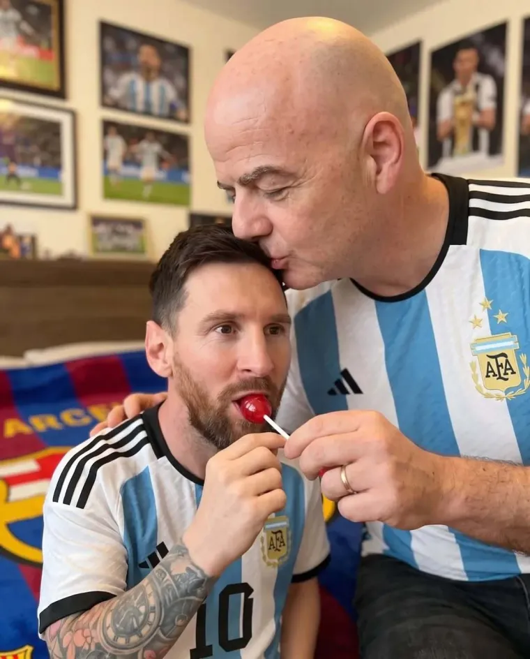 Jesu li Messi i Infantino najljep&scaron;i ljubavni par Svjetskog? Ekipa ih re&scaron;eta urnebesnim memovima
