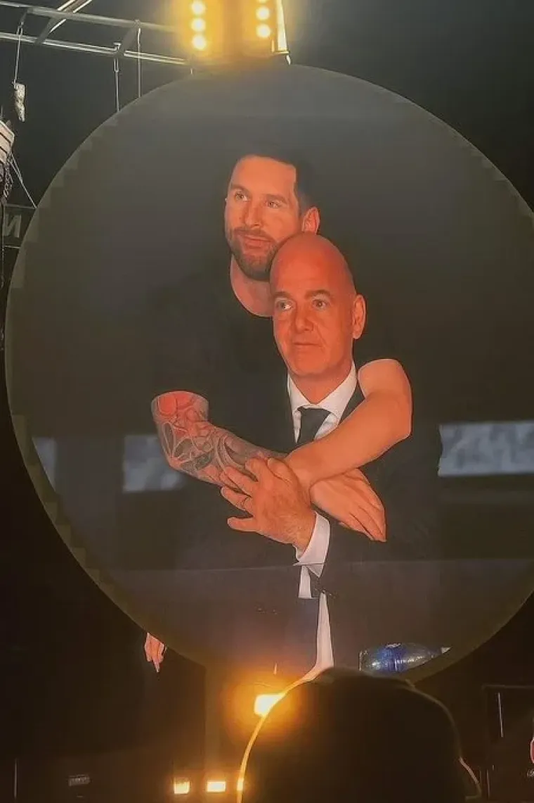 Jesu li Messi i Infantino najljep&scaron;i ljubavni par Svjetskog? Ekipa ih re&scaron;eta urnebesnim memovima