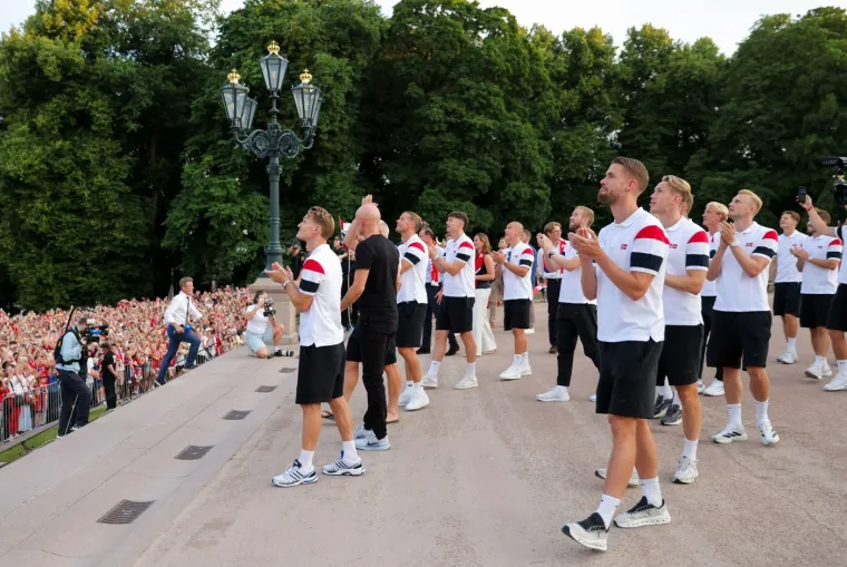 Sulude scene u Oslu! Norvežane dočekalo 100.000 navijača: Svi se pitaju &scaron;to je to Haaland donio?