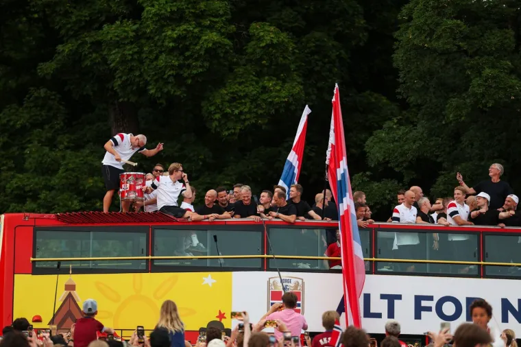 Sulude scene u Oslu! Norvežane dočekalo 100.000 navijača: Svi se pitaju &scaron;to je to Haaland donio?