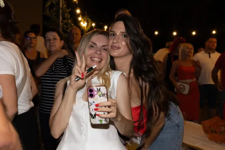 Tko kaže da je Rozga bila glavna zvijezda u Karlovcu? Ove ljepotice su osvojile prve redove